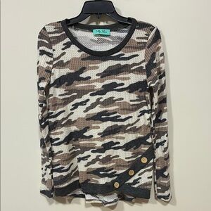 NWOT Filly Flair long sleeve top small